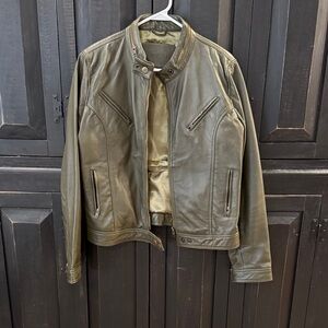 Wanderers Travel Co Women's Olive Leather Jacket